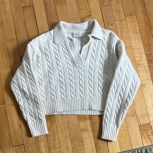 Aritzia Cream Cable Knit V-Neck Sweater